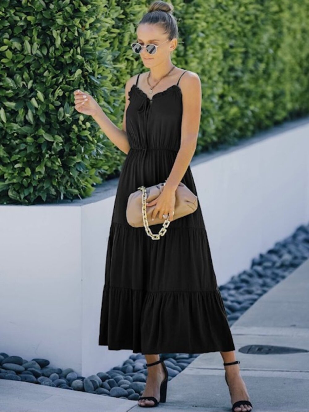 D31-Ruffle Trim Sleeveless Dress